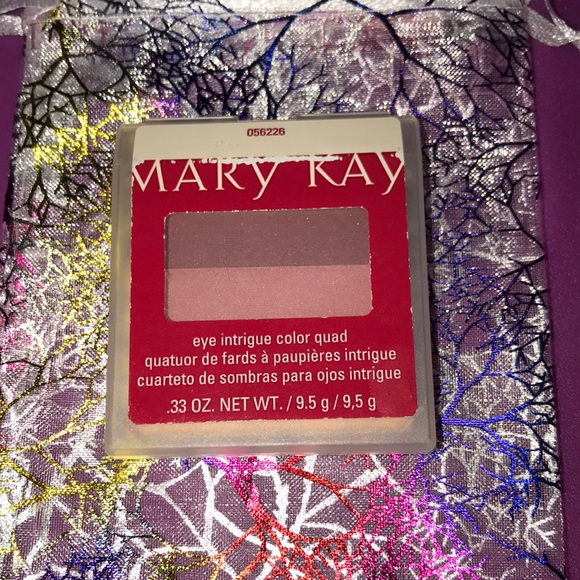 Mary Kay eye intrigue color quad New - Picture 1 of 3